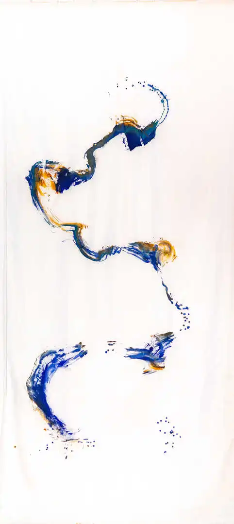 Cloves, ultramarine, turquoise, turmeric, ocher, arabic gum, on silk fabric. 2020 - 300x140 cm - 118x55 inches