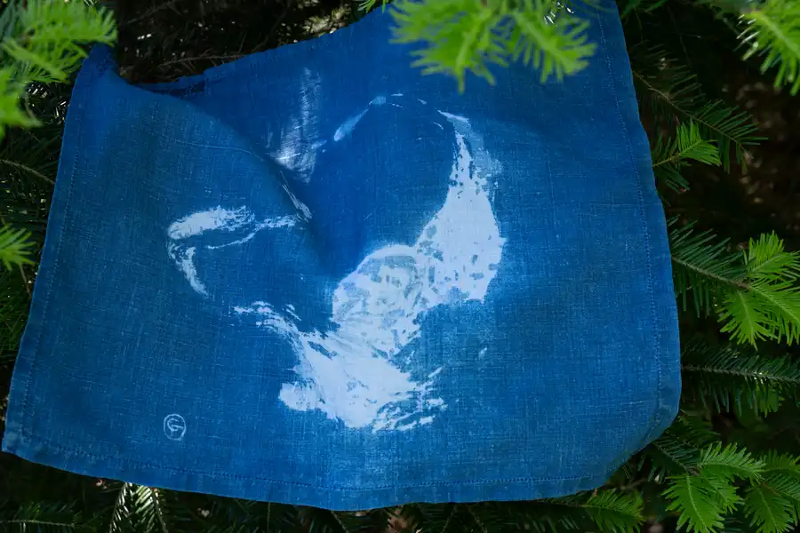 Natural indigo dye with resist technique. On ancient fabric : coton & linen with embroidery. Set of Six - 2024.
40 cm x 40 cm 16 inches x 16 inches