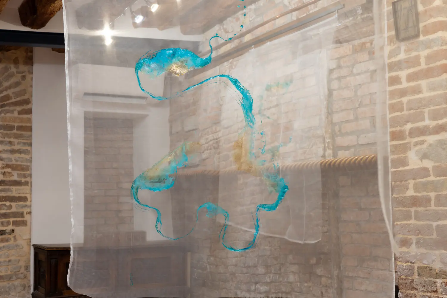 Turquoise, Emerald, golden powder on silk - 2023
139 x 160cm - 55 x 63 inches