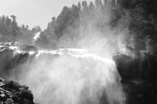 Printed on fine art paper, Hahnemühle Ultra Smooth 305g/m2
30 cm x 40 cm