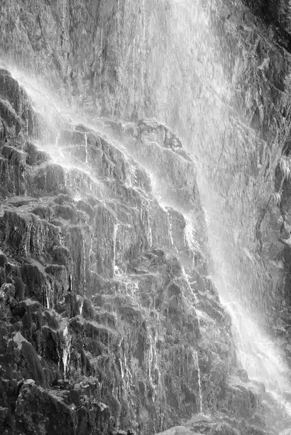 Printed on fine art paper, Hahnemühle Ultra Smooth 305g/m2
30 cm x 40 cm