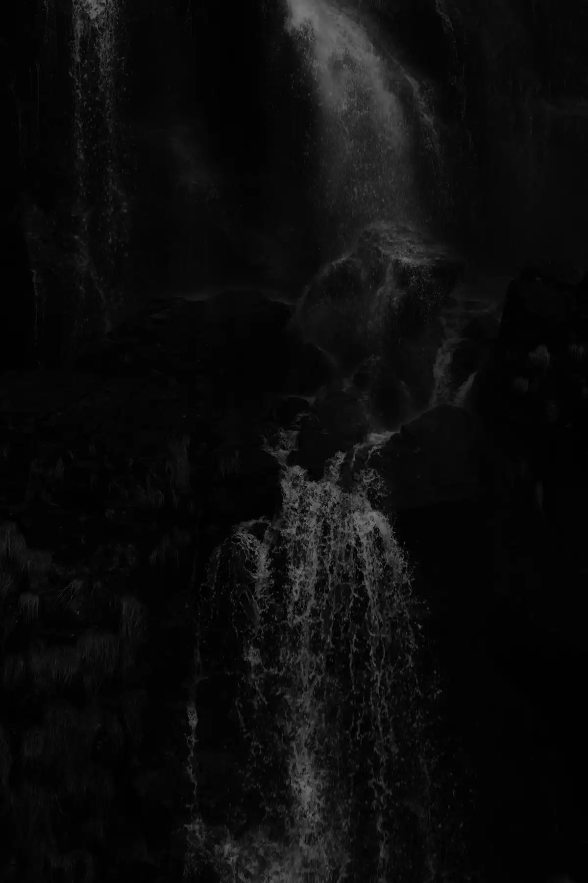 Printed on fine art paper, Hahnemühle Ultra Smooth 305g/m2
30 cm x 40 cm